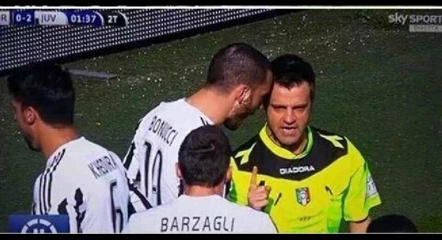 Leonardo Bonucci si commuove in diretta vedendo le immagini del figlio malato Leonardo Bonucci si commuove in diretta vedendo le immagini del figlio malato