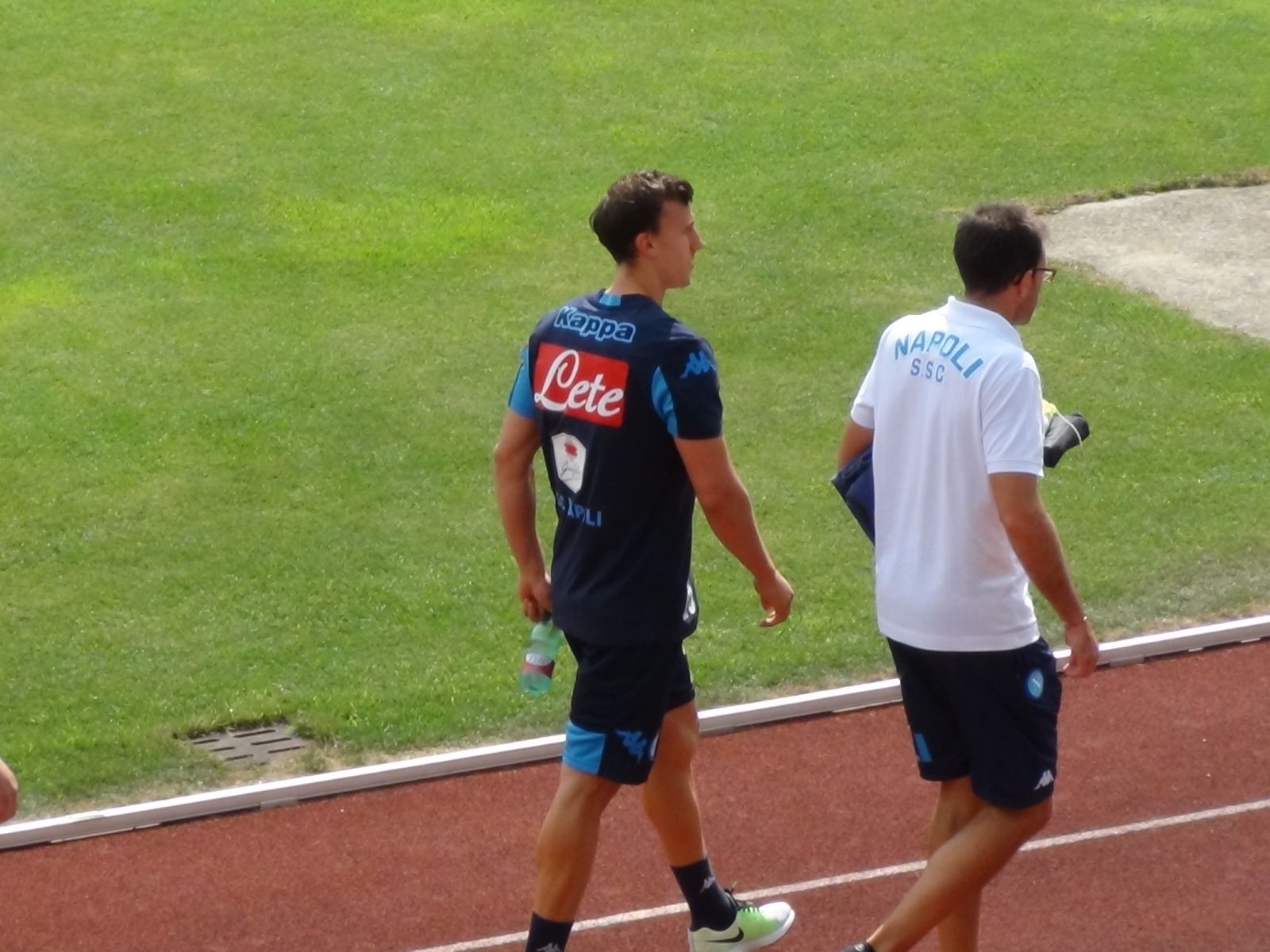 http://www.calcionapoli24.it/thumbs/allegati/large/1438159261_382.jpg