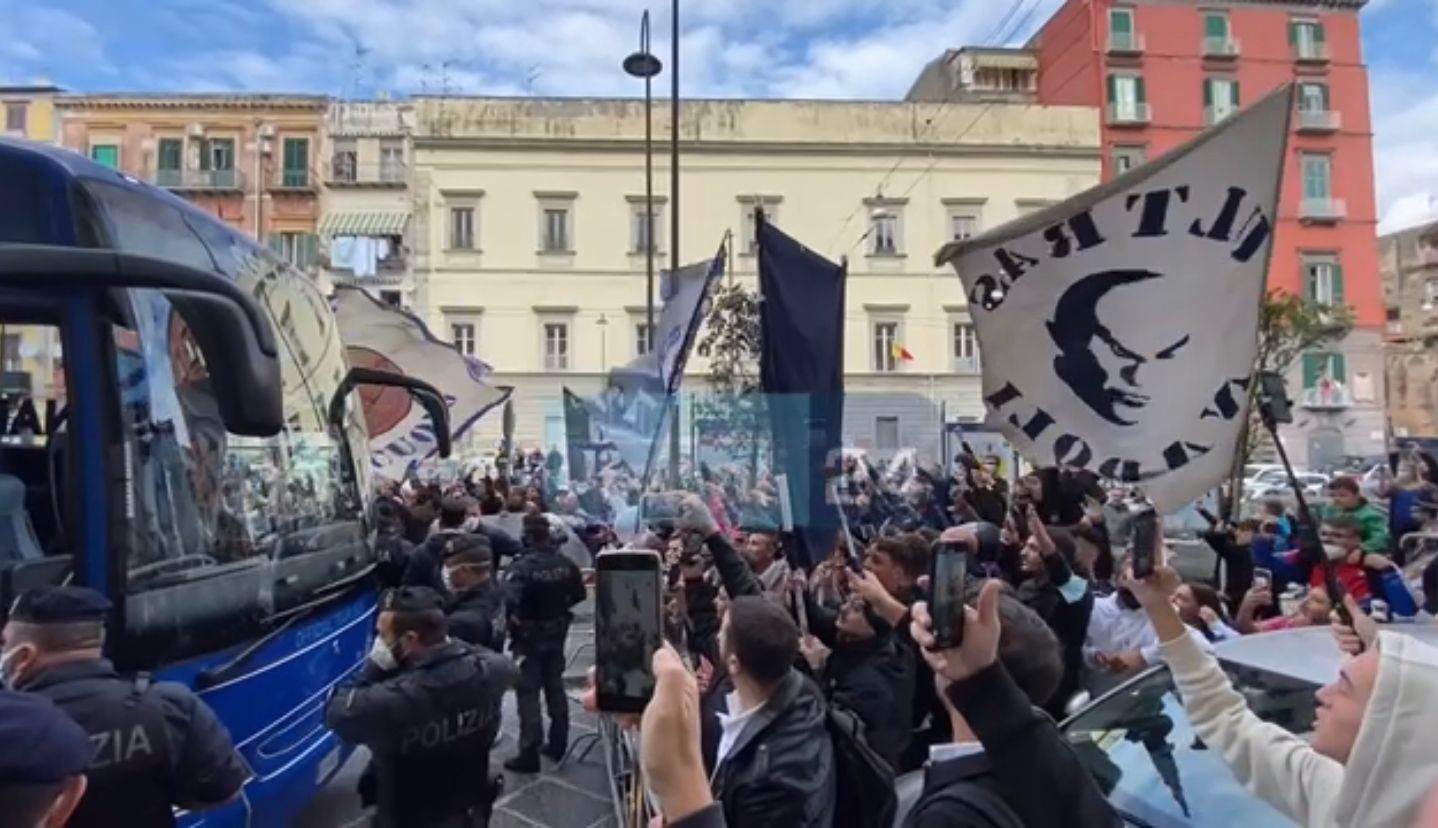Ultras Napoli Lazio scontri feriti