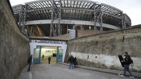 napoli stadio san paolo