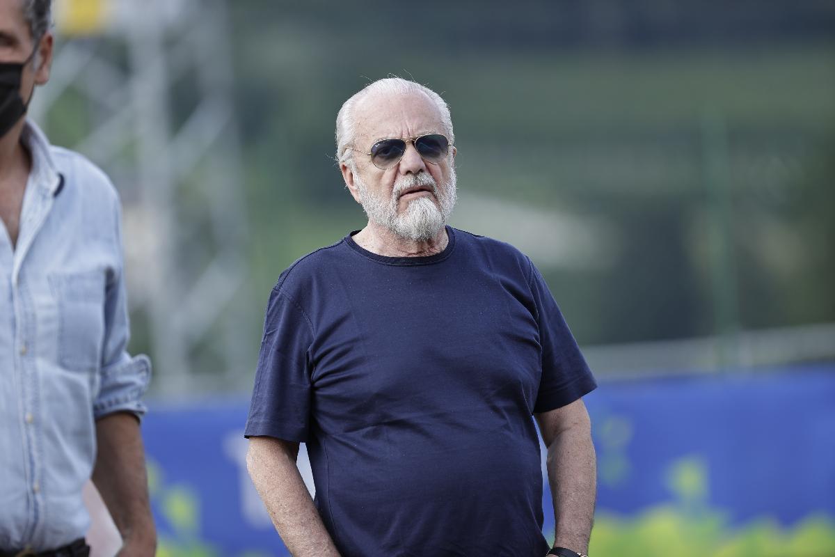 nuove maglie napoli, de laurentiis
