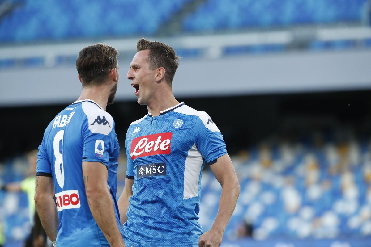 Gazzetta Napoli Intreccio Di Mercato Con Roma E Juve I Bianconeri Inseguono Dzeko Per I Giallorossi Milik E La Priorita