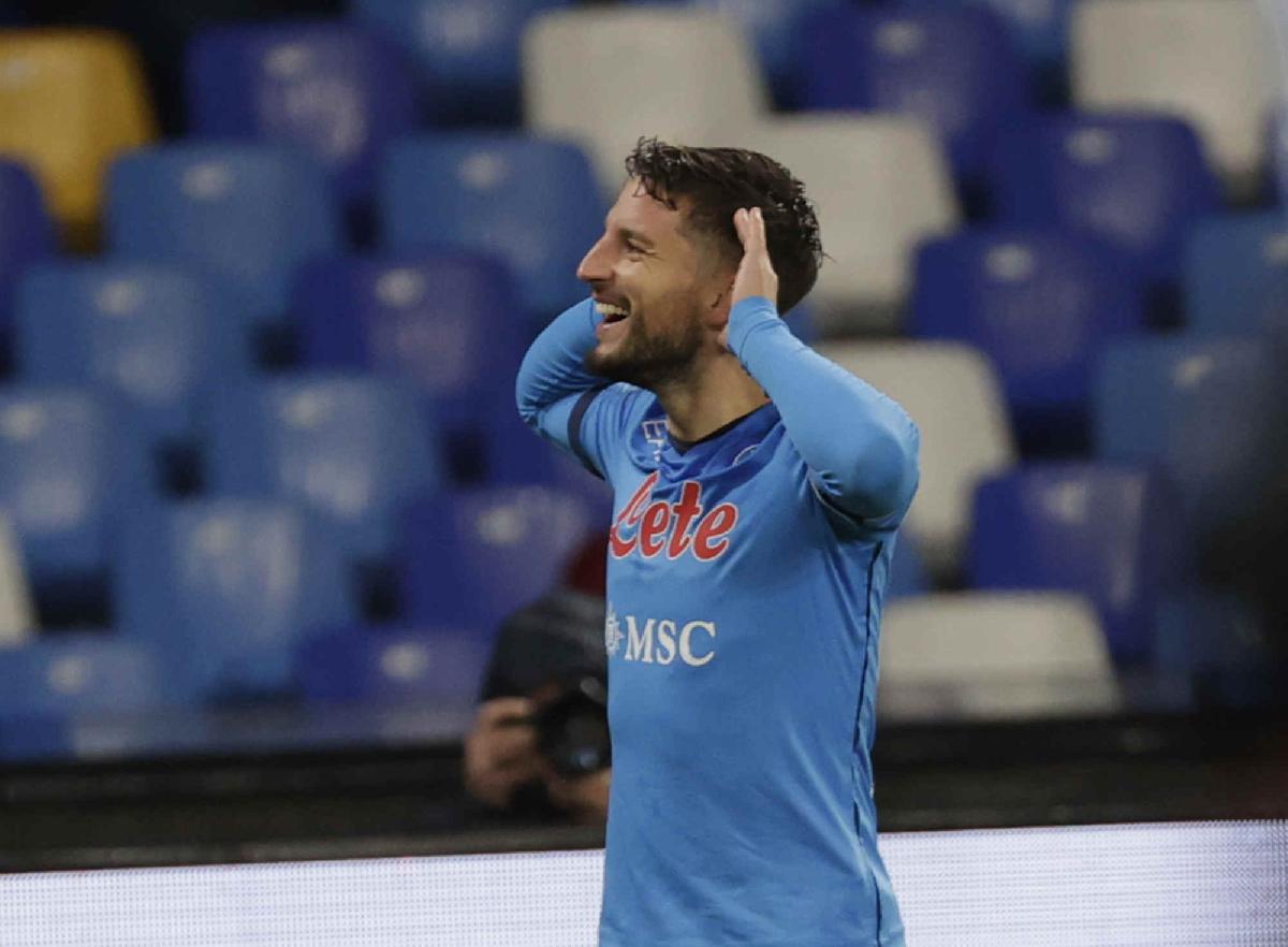 Gazzetta - Mertens punta al Mondiale del Qatar, non aspetterà il Napoli all’infinito: la strategia di De Laurentiis sul rinnovo