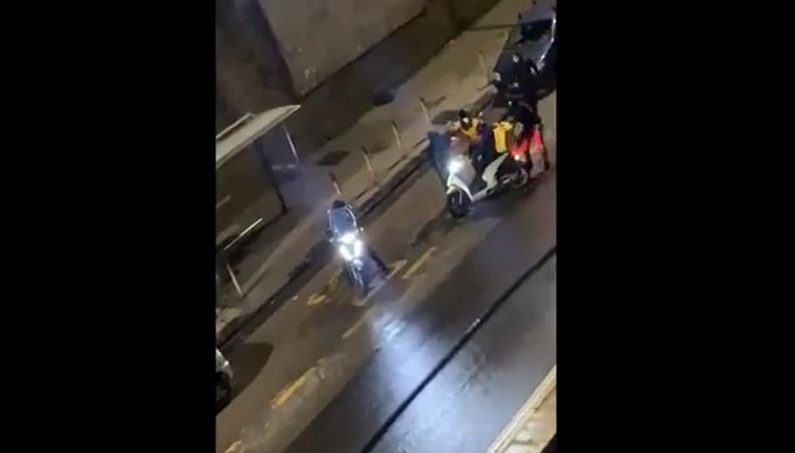 Rider rapinato a Napoli, l'intervista