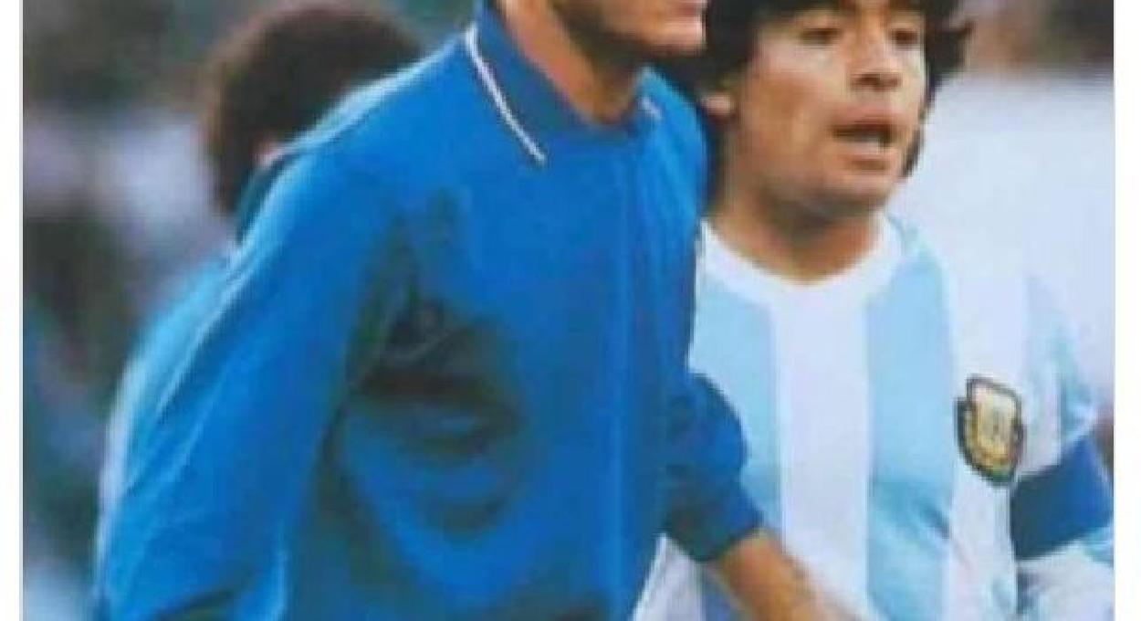 Auguri Di Buon Compleano Tanti Auguri Di Buon Compleanno Auguri Di Buon Compleanno Buon Compleanno Buon Compleanno Foto